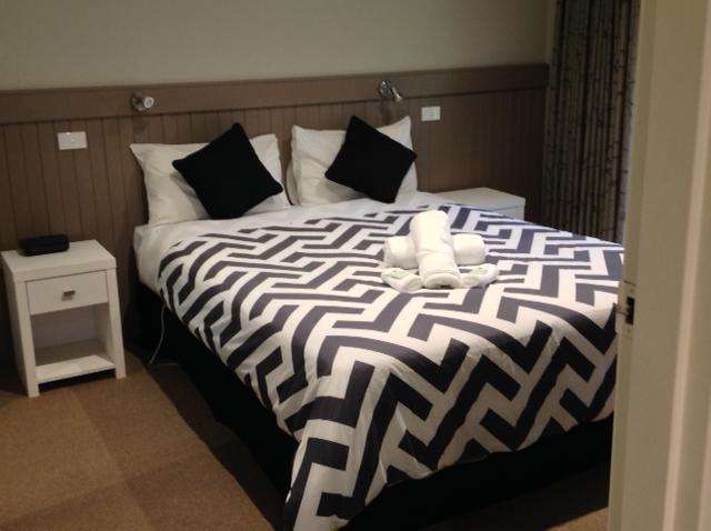 Grevillea Gardens Apartment 3 ไบรท์ ภายนอก รูปภาพ